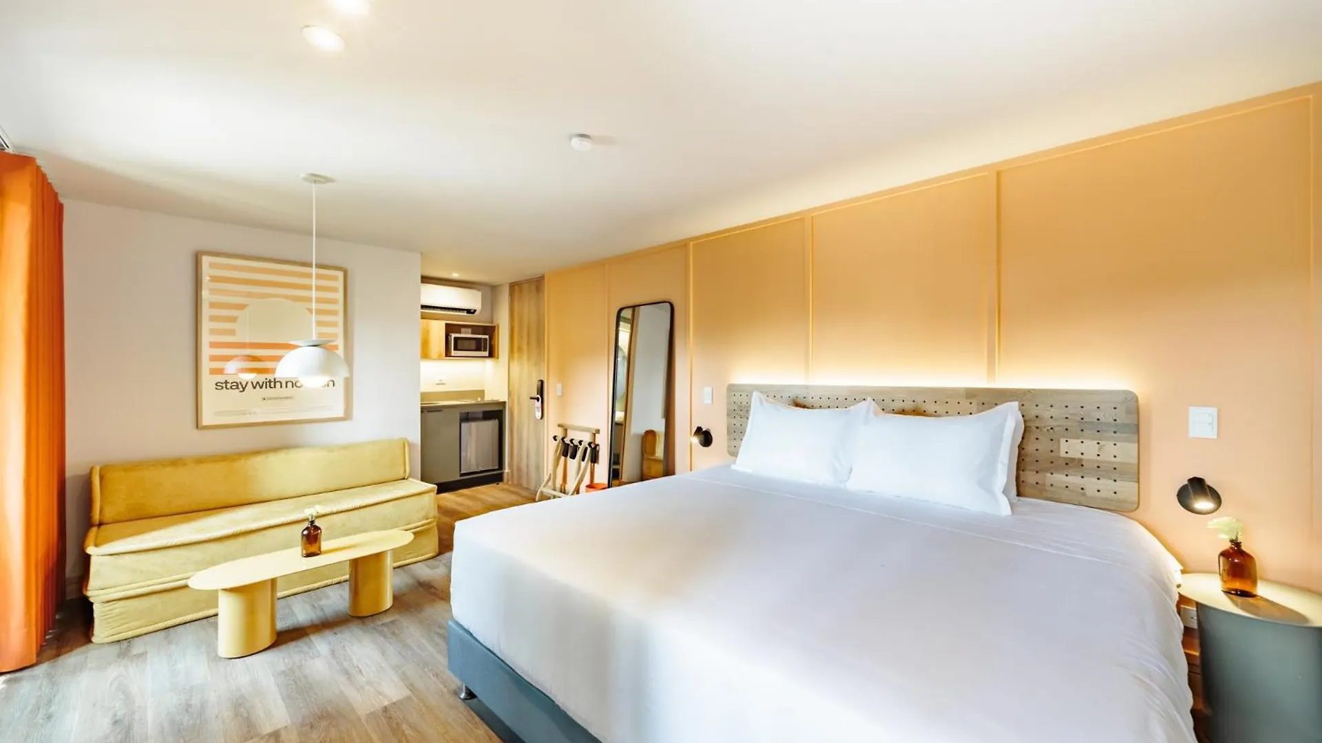 The Somos Central Hotel Poblado Medellin 4*,