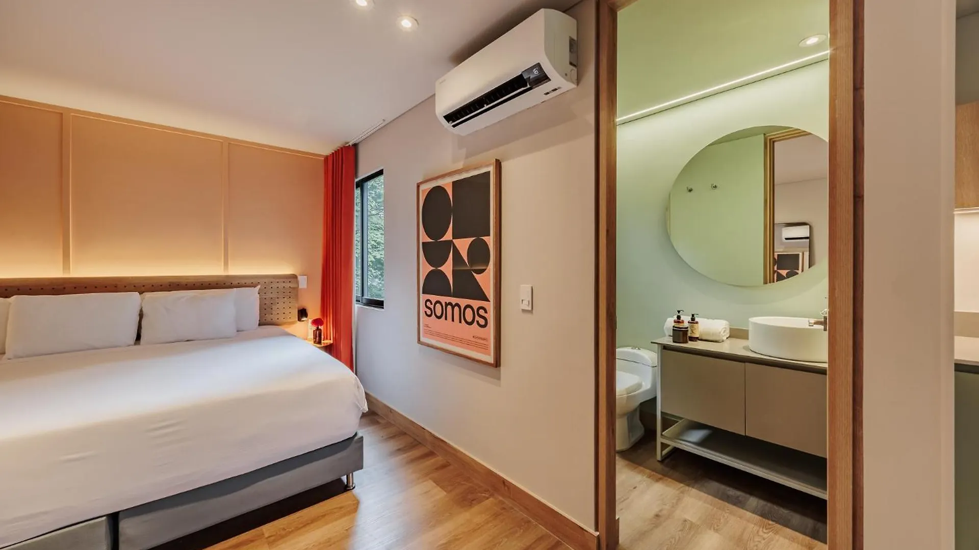 The Somos Central Hotel Poblado Medellin 4*,